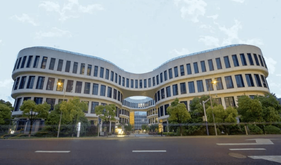 Echarm Hotel (Shanghai Hongqiao Railway Station )