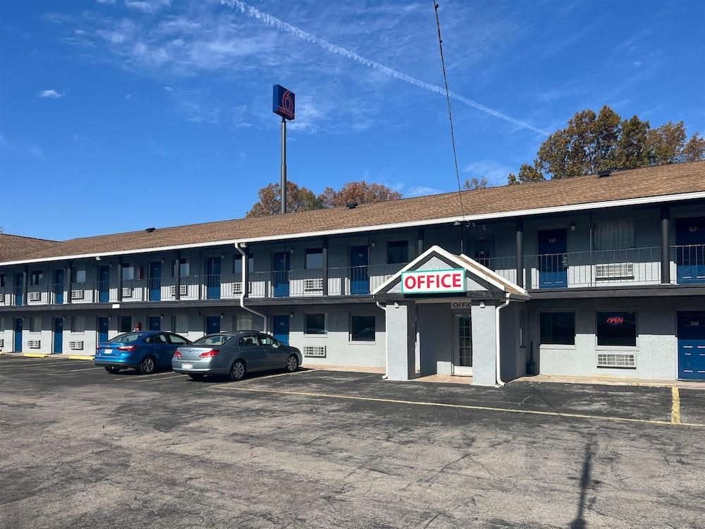 ستوديو 6 سويتس هوريكان، اويليوبيف