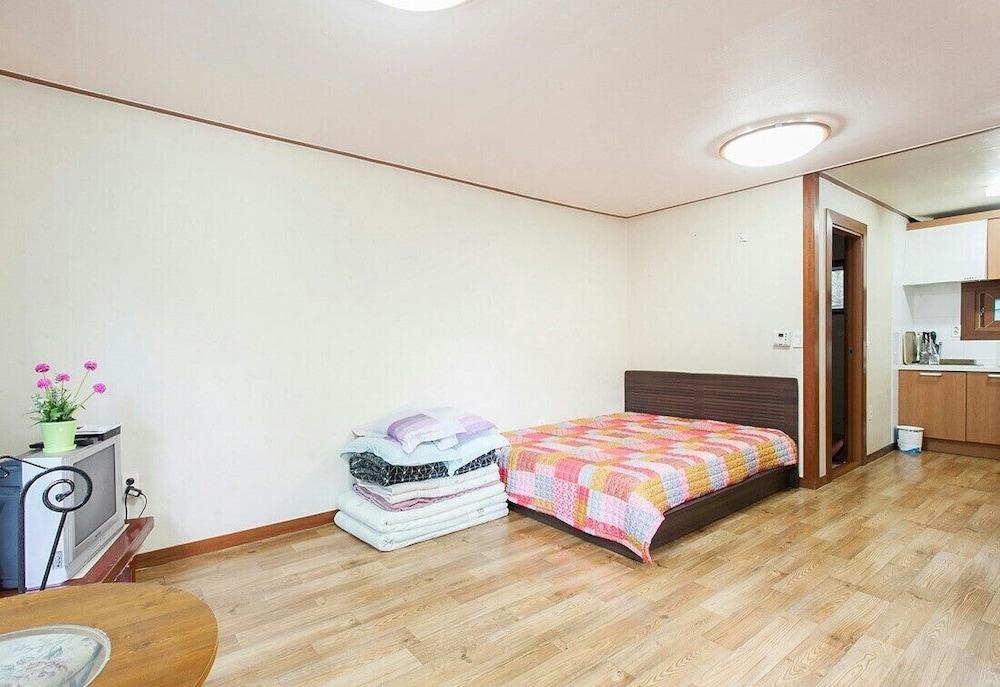 هونجسيونج شيونجتاسيان هيلينج بنسيون غرفة