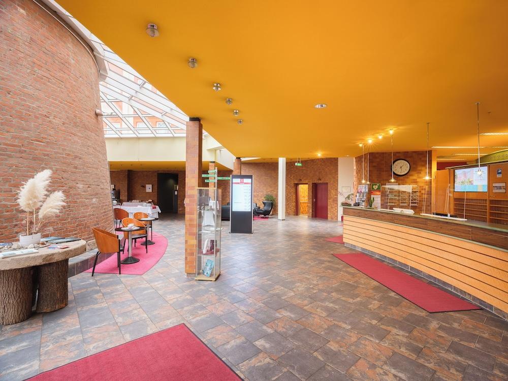 مولين هوتل هالي لايبزيج منطقة الاستقبال