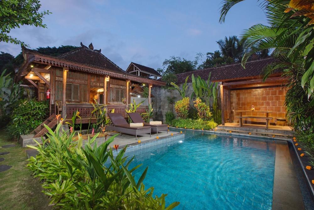 The Meranggi Private Pool