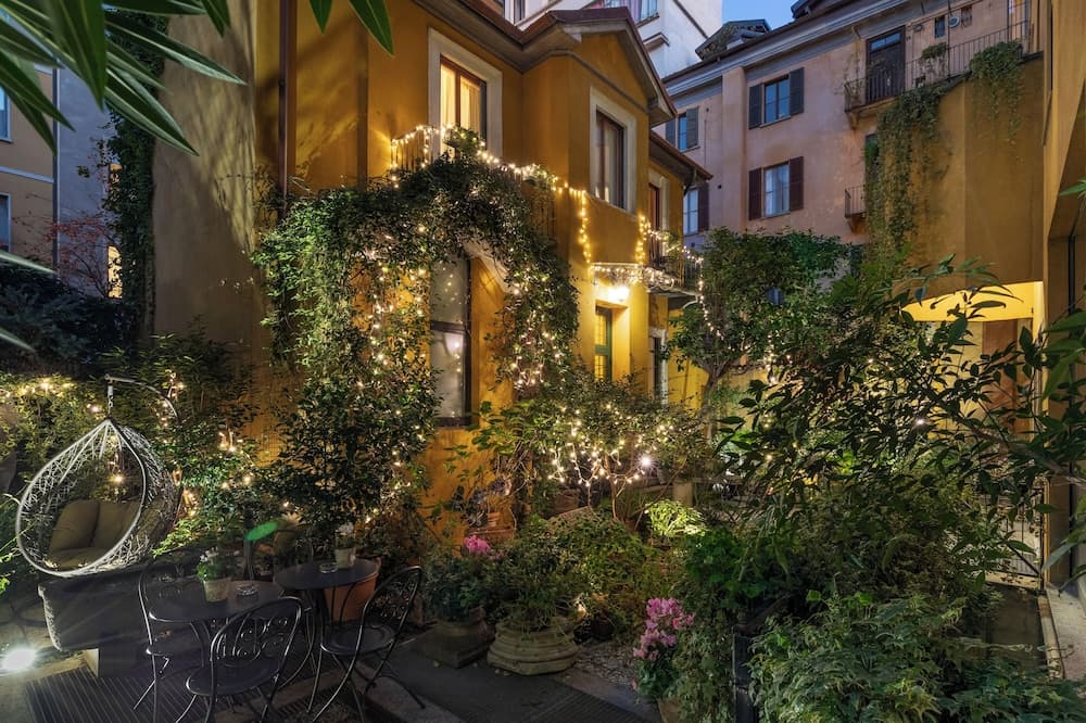 Hotel Sanpi Milano Featured Image