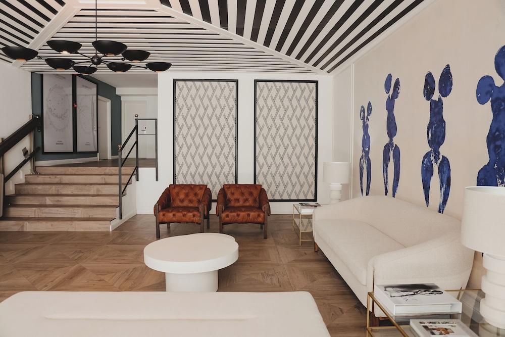 هوبوسا هوتل داينا - ٔلبالغس فقل الفندق من الداخل