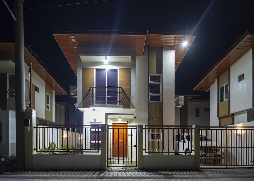 هوليداي هوم إن بانغلاو أيلاند بوهول المنطقة الخارجية