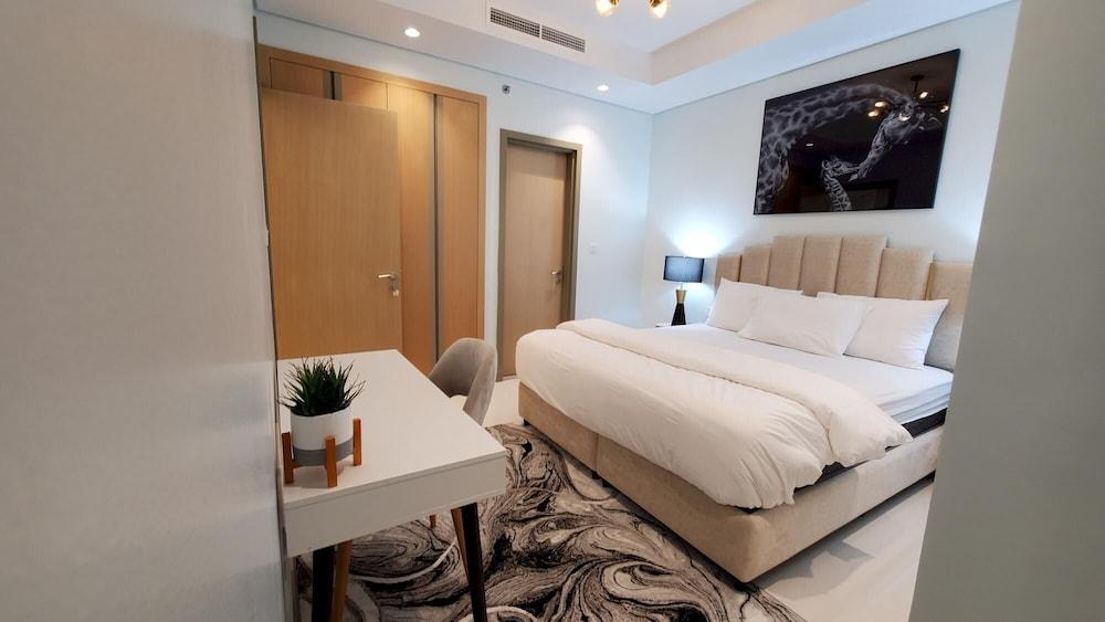 بي تي آر - 3912 شقة عائلية بغرفة نوم واحدة وشرفة غرفة