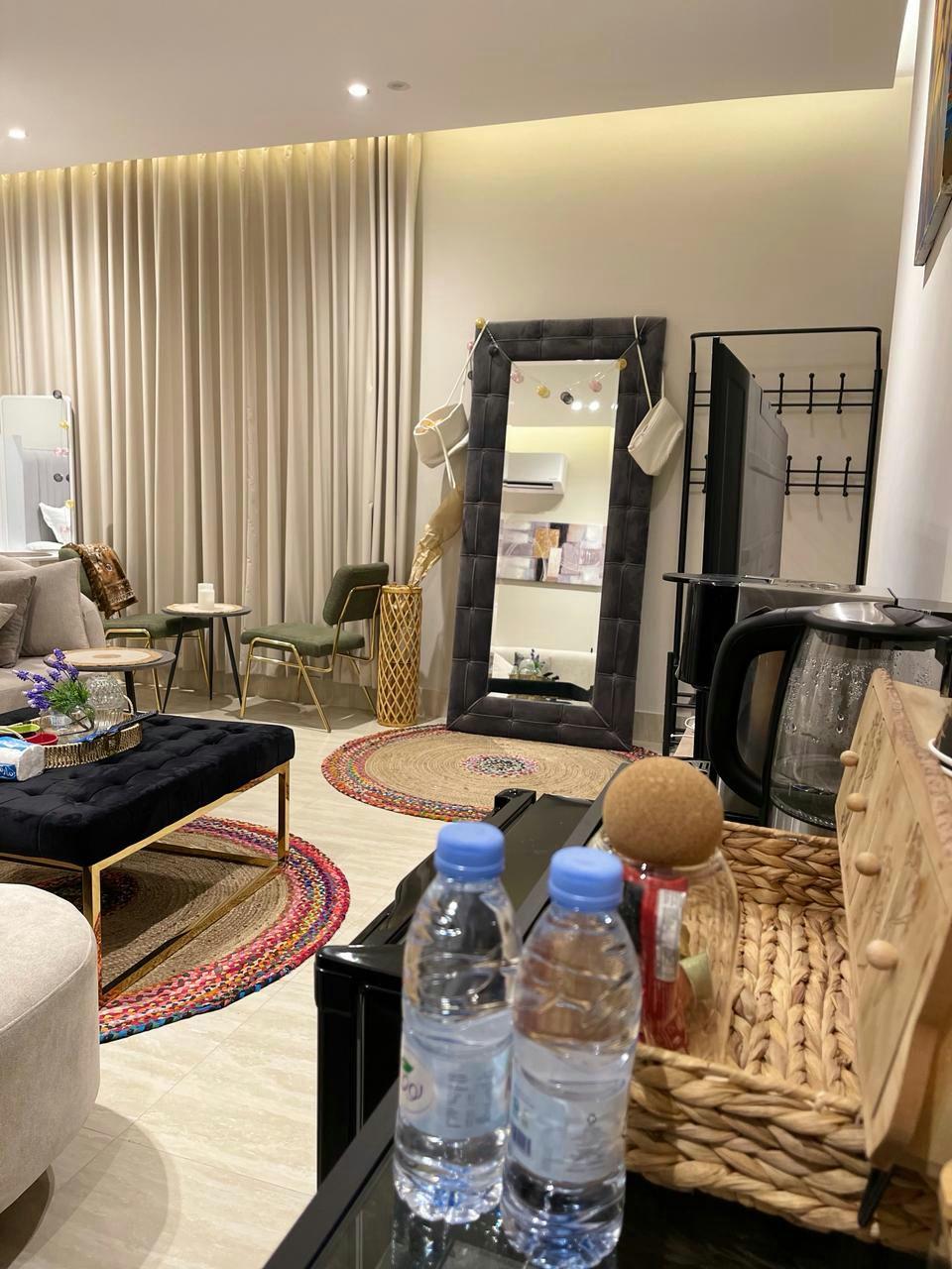 Elegant Studio with Self Check-in | 4808 Featured Image