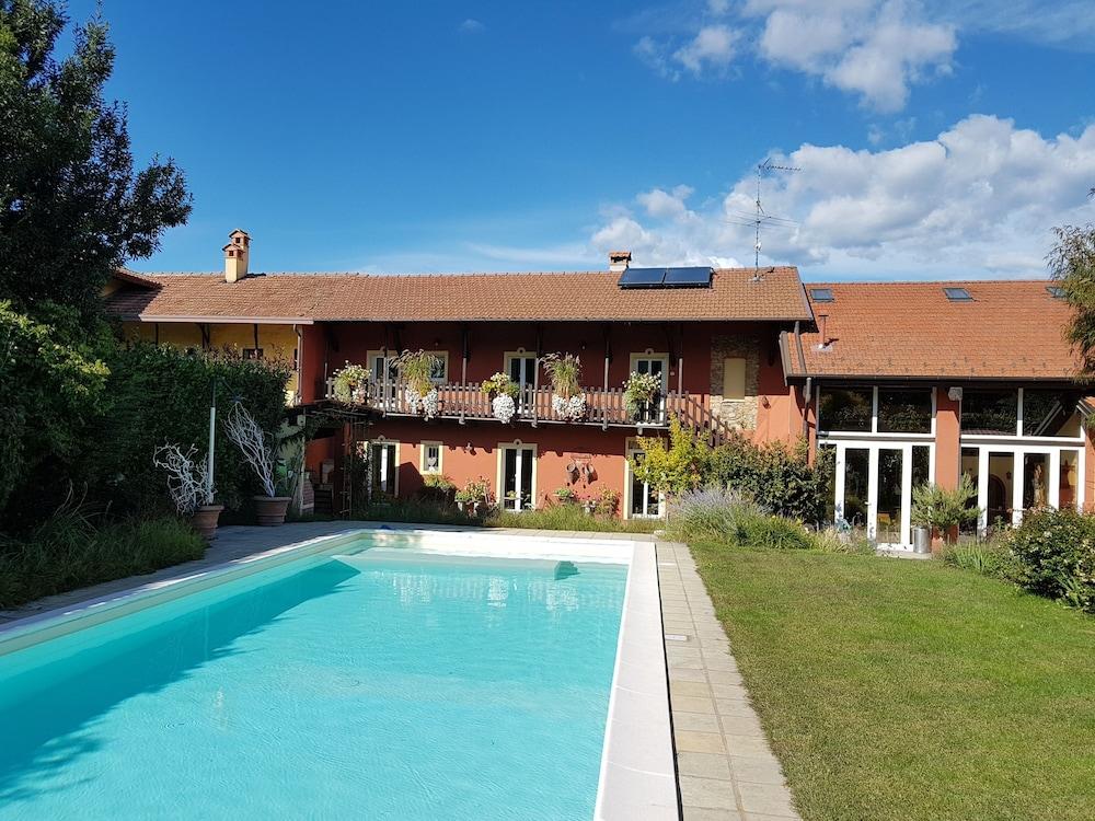 بد آند بريكفاست لا كاشينا دي مونيا إي ماريو الصورة الأساسية