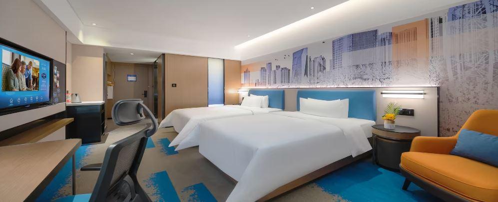 هامبتون باي هيلتون هوايان جينجكاي أخرى