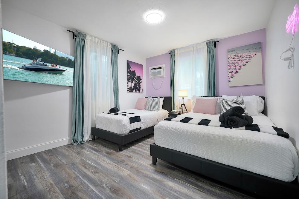 أرتفول أواسيز بي بيكي باتيو فيبس وينوود غرفة