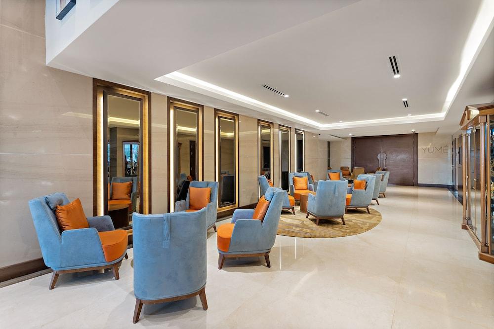 Ramee Dream Hotel Downtown Lobby