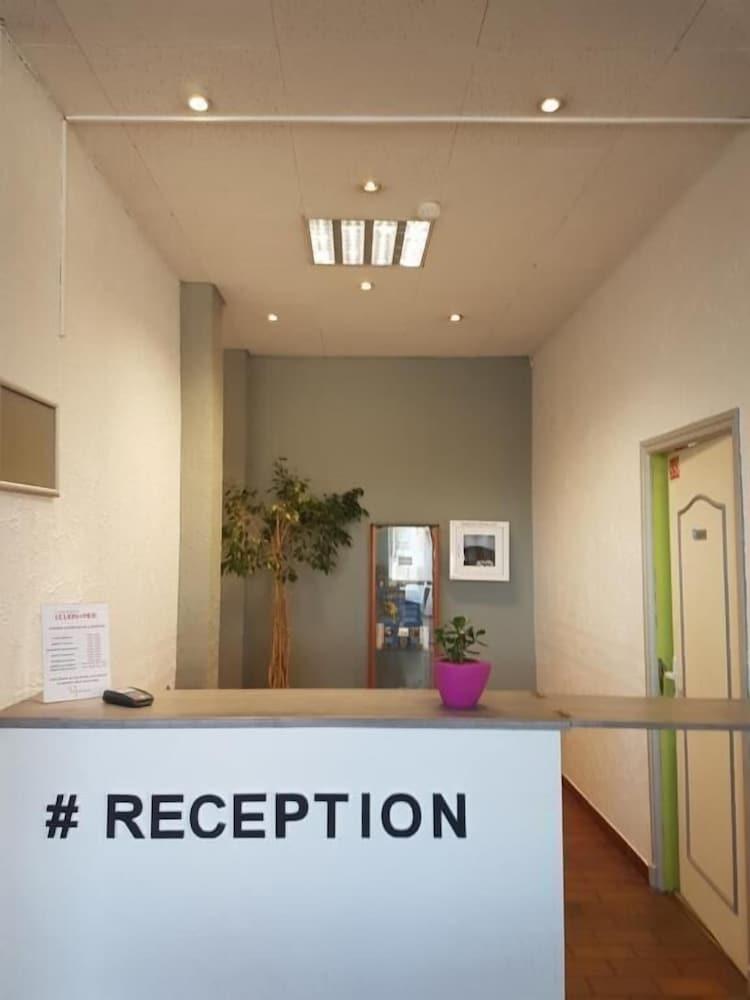 ريزيدنس ليه ليونسياو باي بوبإنز الردهة