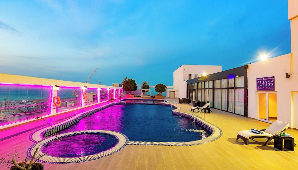 Nordic Palace & Spa Rooftop Pool