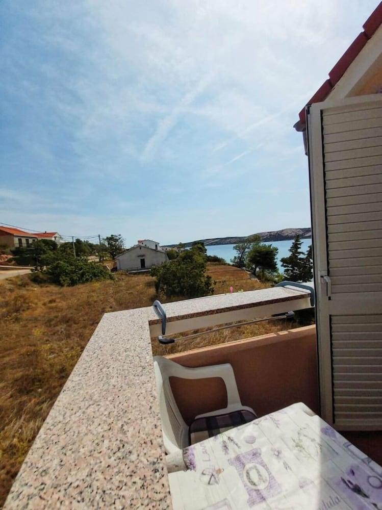 Nera - 10 m From Beach - A1 Featured Image