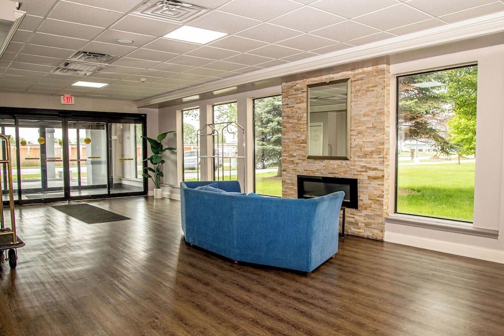 دايز إن آند سويتس باي ويندام هاموند، إنديانا منطقة الجلوس في الردهة