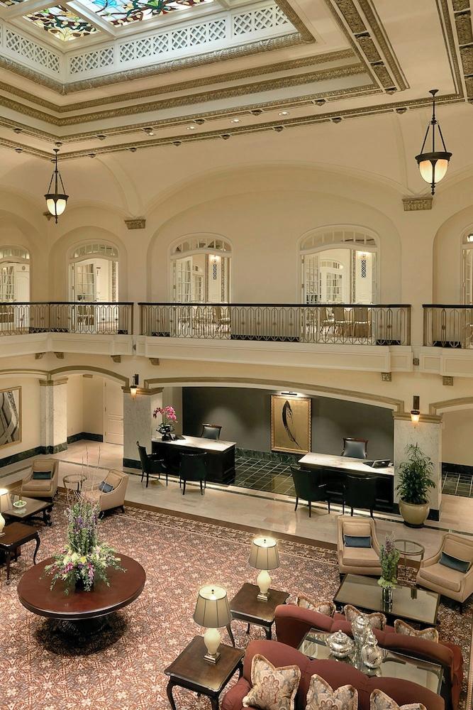 هوتل بلاك هوك، أوتوجراف كولكشن الردهة