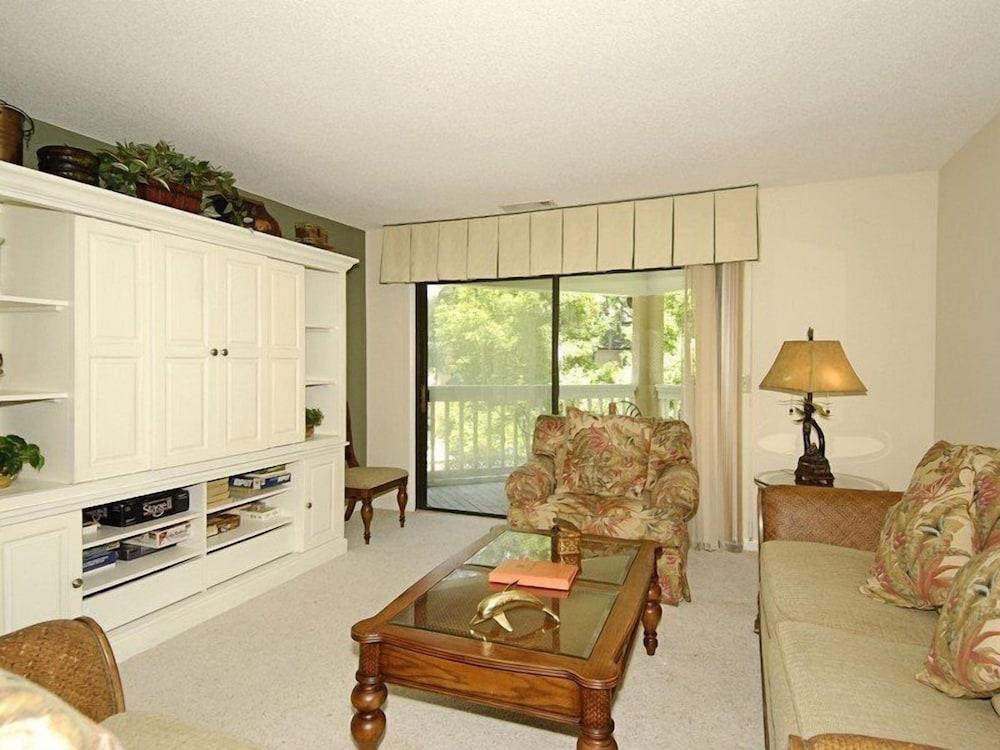 كولوناد كلوب 174