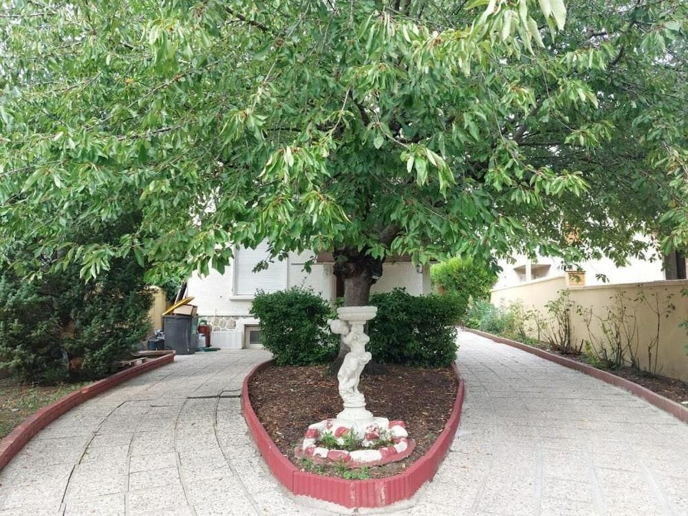 هابي لاند هوليداي ريزيدنشيال المنطقة المحيطة بالمنشأة