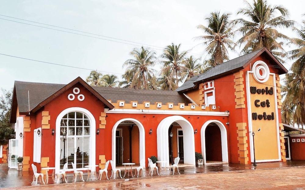 World cat hotel beach & resort