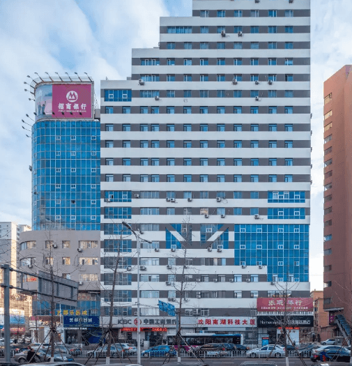 هوم إن بلس (شنيانغ سانهاو ستريت، هينججينج هوسبتال) الصورة الأساسية