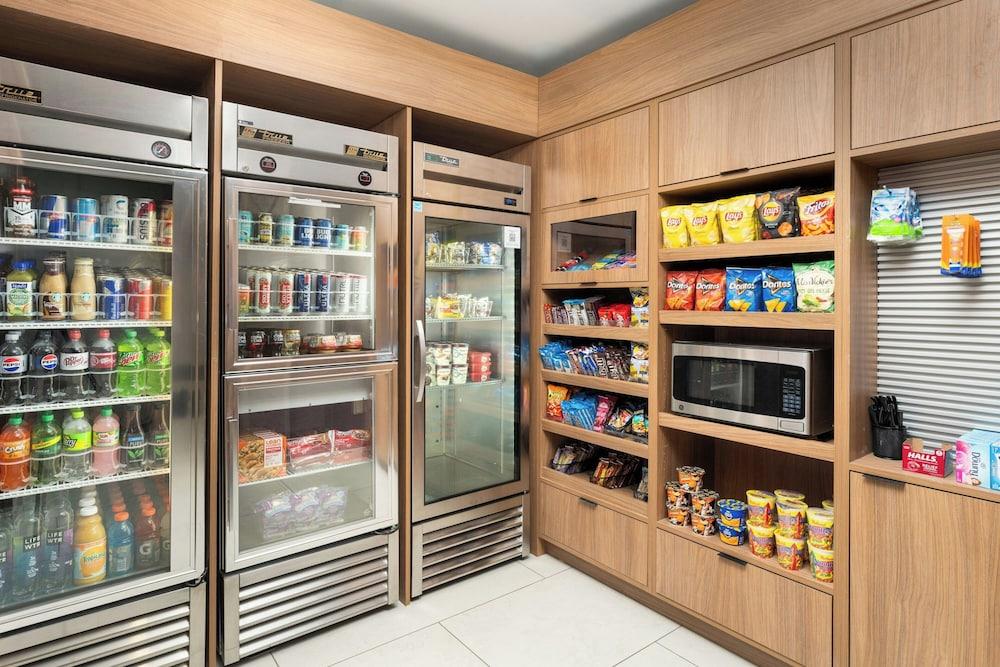 فيرفيلد إن آند سويتس باي ماريوت جاكسونفل الردهة