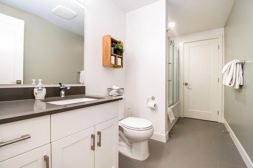 ريفيلستوك ريتريت باي ريفيلستوك فاكيشنز حمام