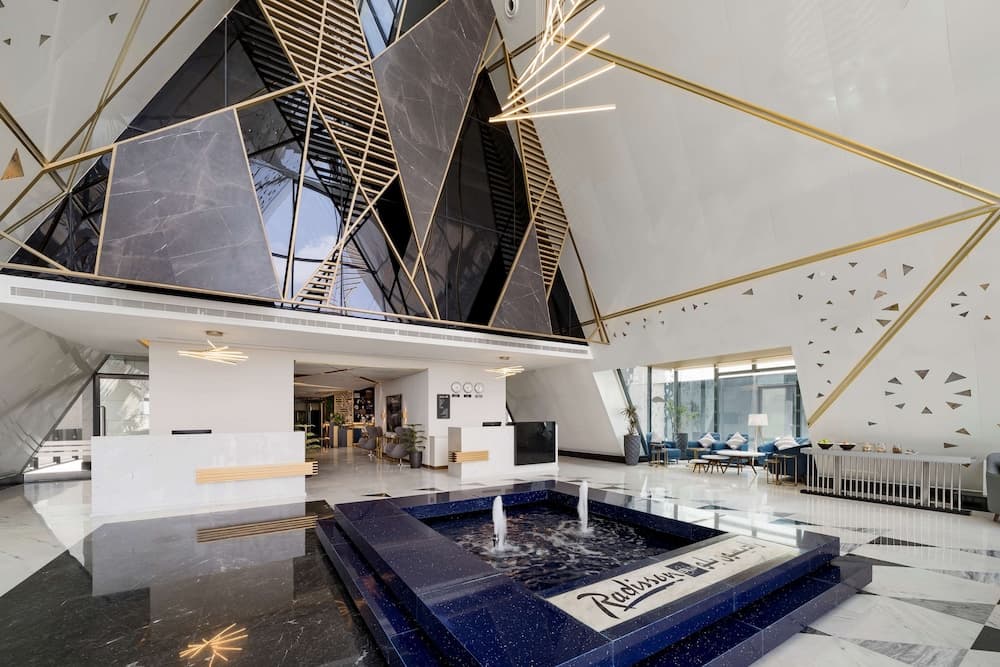 Radisson Blu Hotel Riyadh Qurtuba Lobby