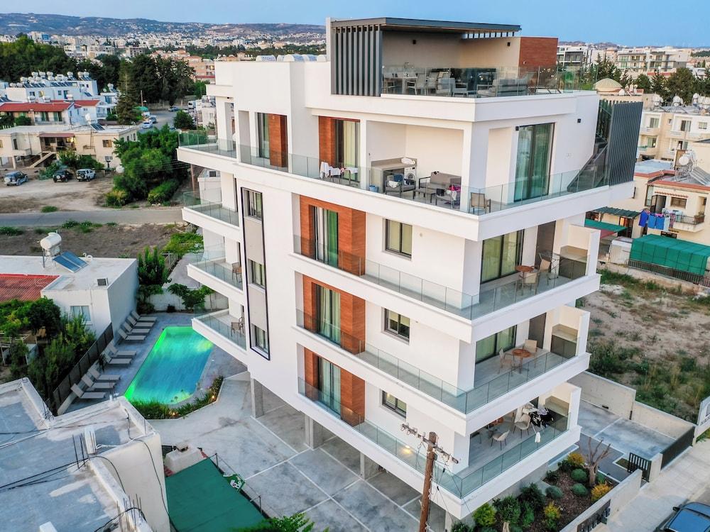 ساندرز أوليف - كوزي 1 بد داور ابرت ويث شيرد بول المنطقة الخارجية