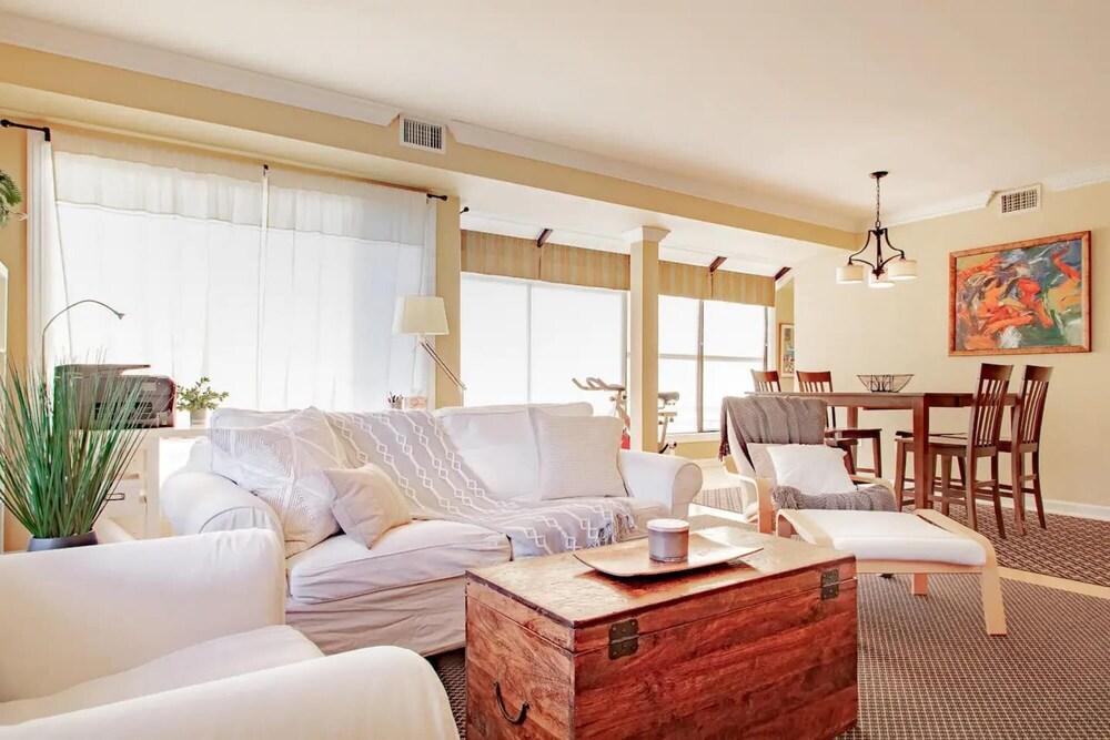 جورجياس روسلين بينتهاوس دبوين دوز فري باركينج مترو سوبواي غرفة