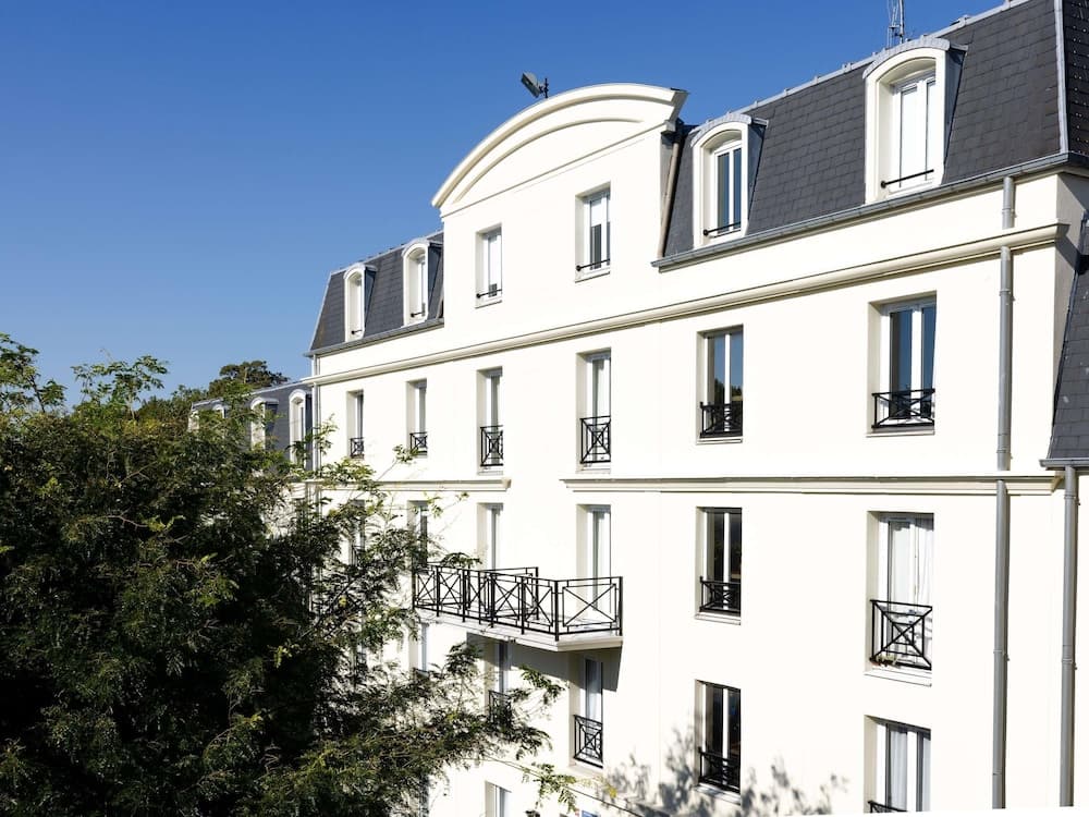 ibis Valenciennes Exterior