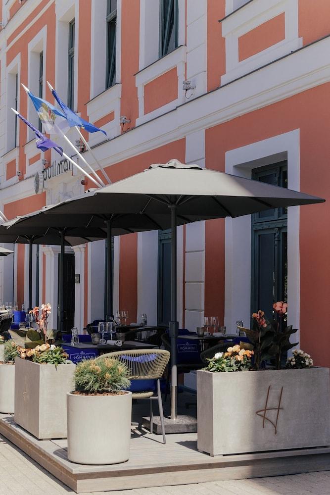 بولمان ريجا أولد تاون (رينو فاتد 2025) المنطقة الخارجية