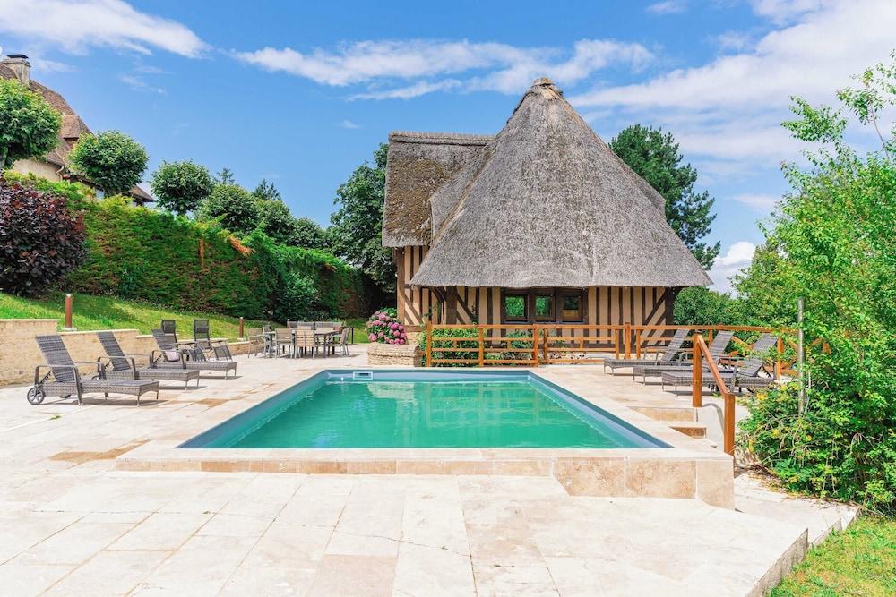 Haven of Peace With Heated Pool and Garden Waterslide