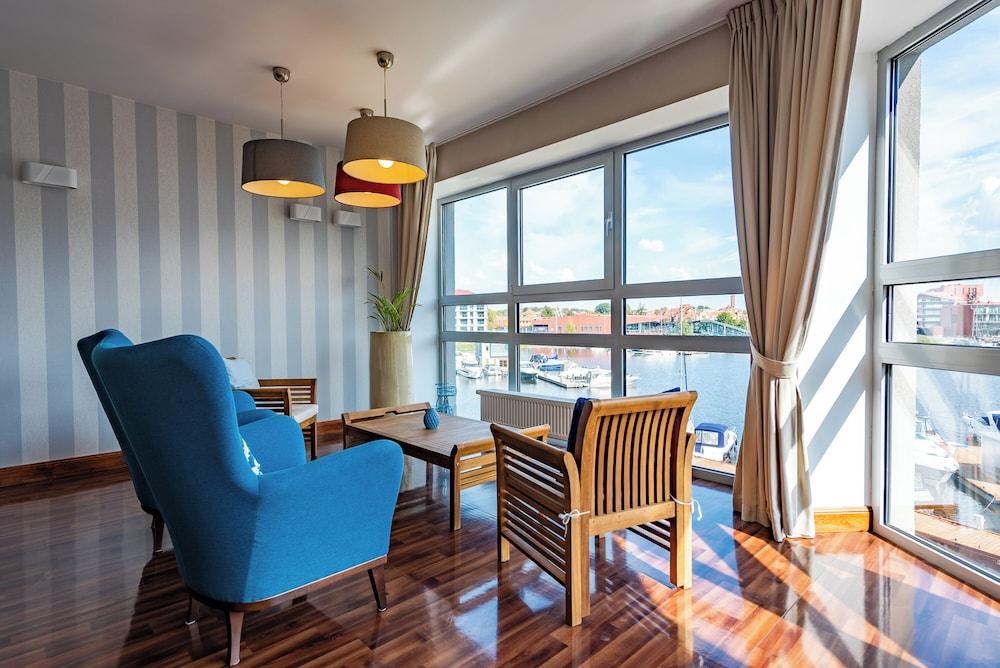 أك مازوري ستانيكا ميكولاجكي الردهة