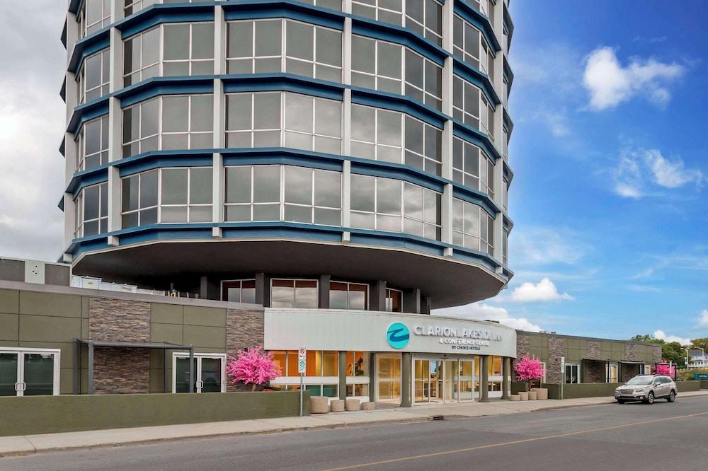 Clarion Lakeside Inn & Conference Centre Exterior