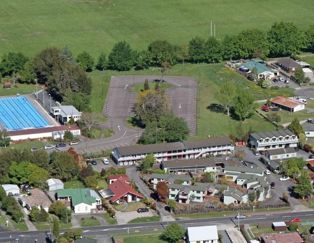 سموك ليك هوت سبرينجز لودج آند كامب منظر من الجو