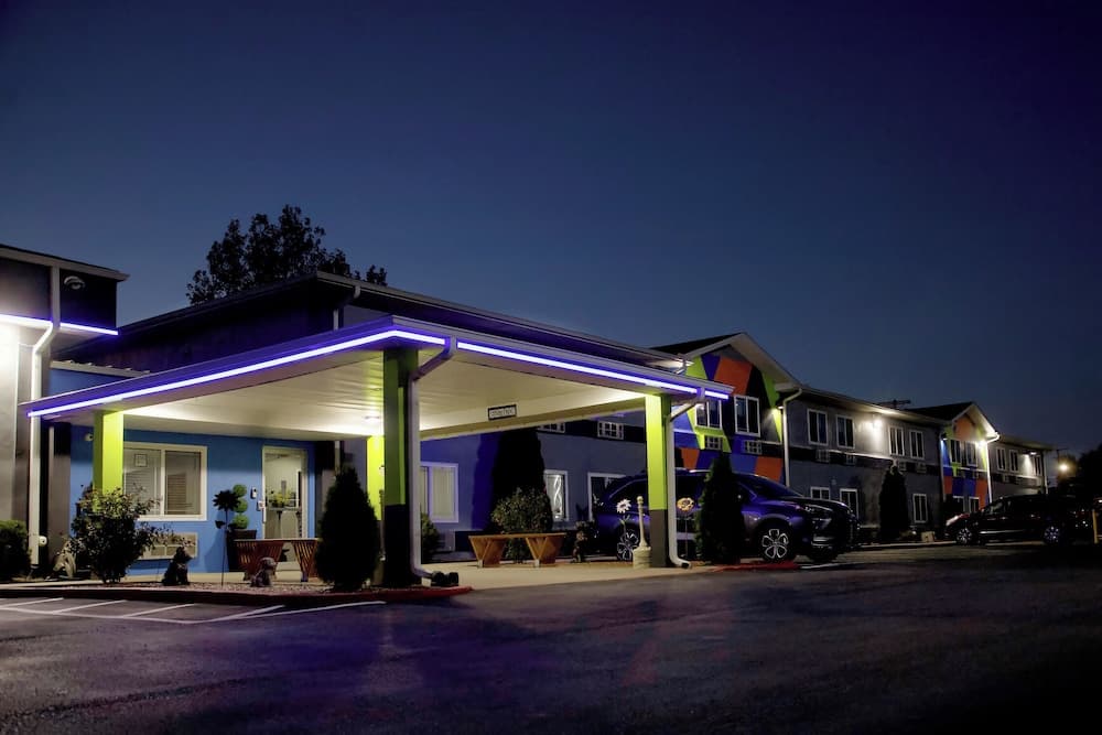 Express Inn Parsons