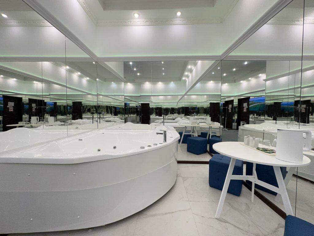 فندق جيبنوز ليوبلينو أخرى