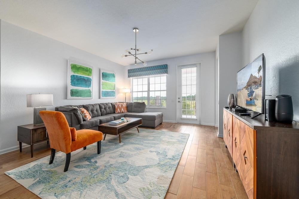 نيو فيستا كاي ليك فيو ألور نير كونفينشن سنتر آند أول ثيم باركس غرفة