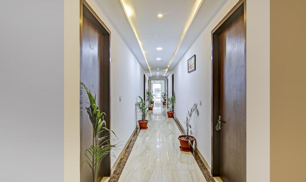 Treebo Royal Empire Adarsh Nagar, Chandigarh Lobby