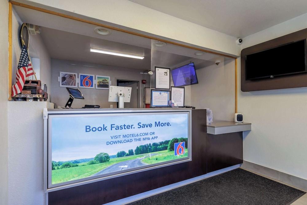 موتل 6 إليزابيث تاون، كنتاكي الردهة