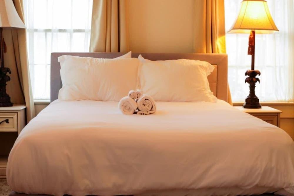 كوربوريت كمفرت إديل أكوموديشن فور وورك كريوز