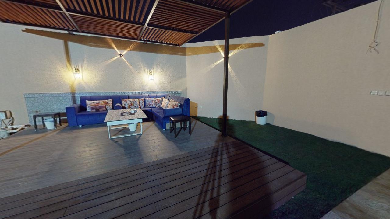 Comfy Chalet with Pool | 1042