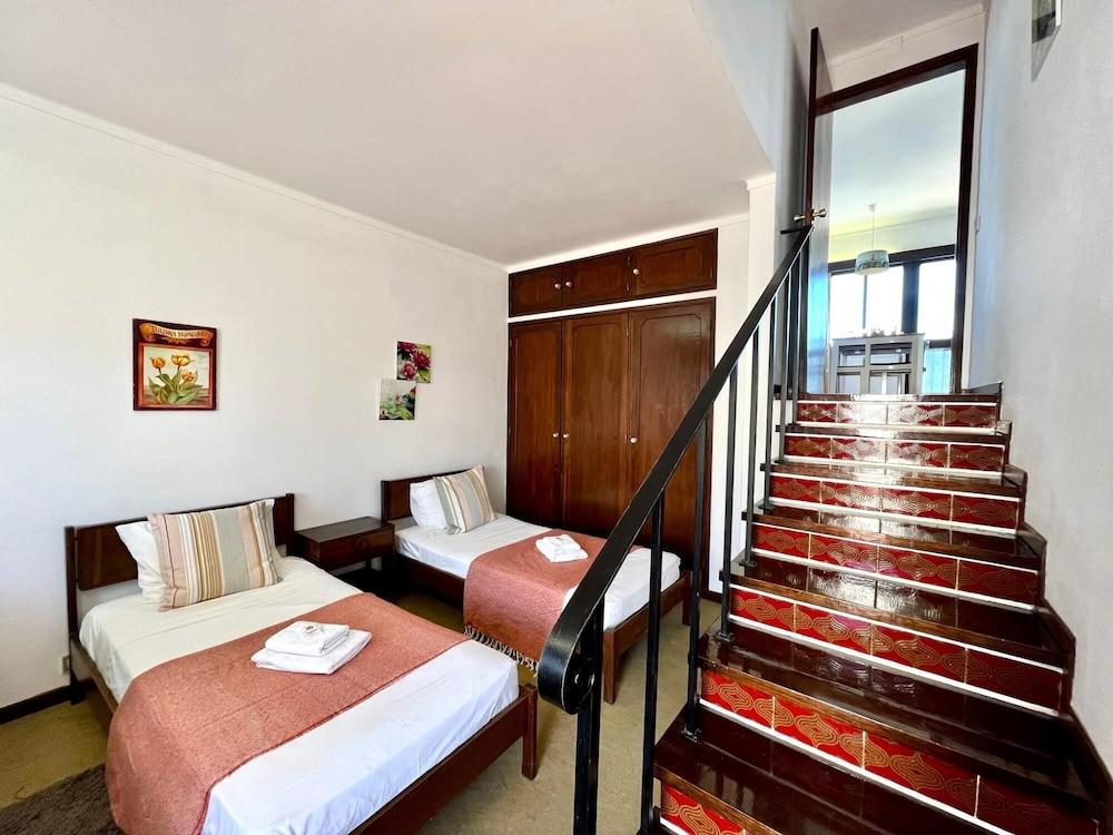 ألبوفييرا بيتش أوشن فيو 2 باي هومينج غرفة