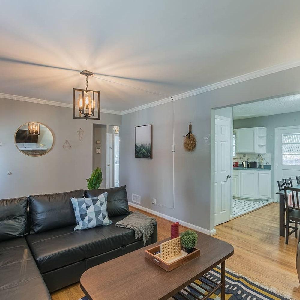 إنتشانتينج هيستوريك تاون هاوس باي كوزيسويتس غرفة