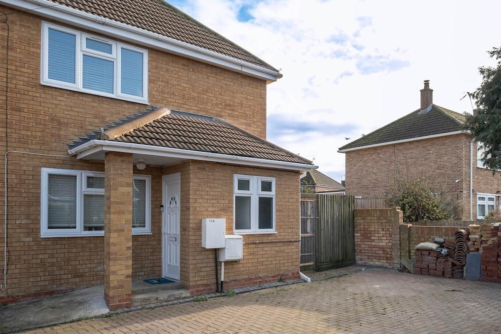 3 بد روم هاوس ويذ باركينج إن ويندسور الصورة الأساسية