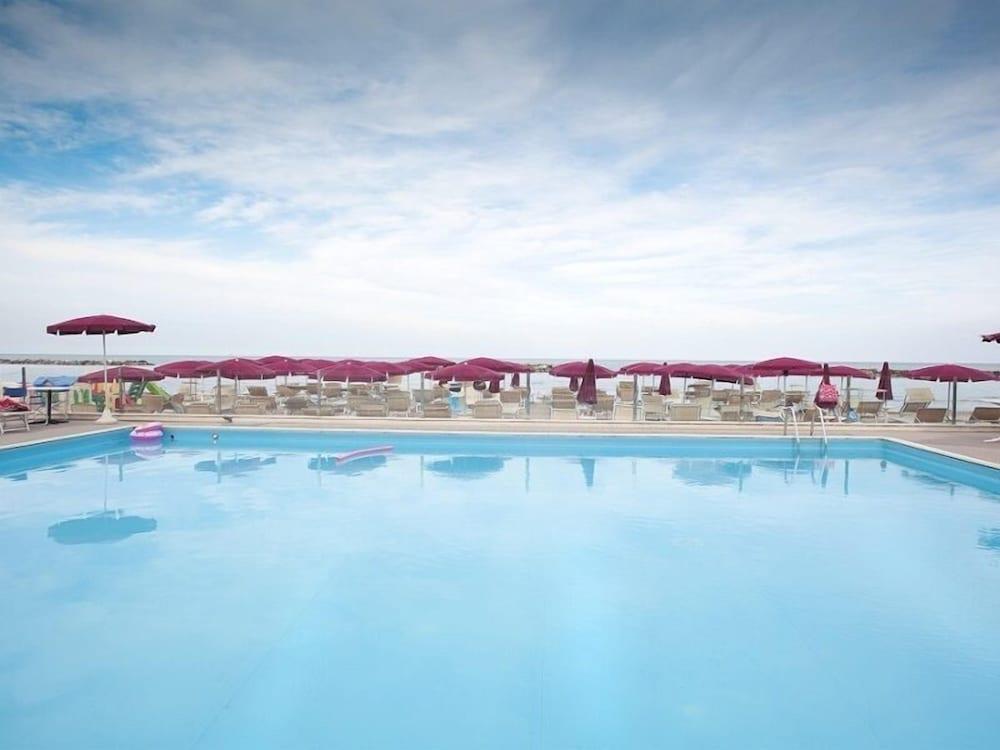 هوتل كلاسيك