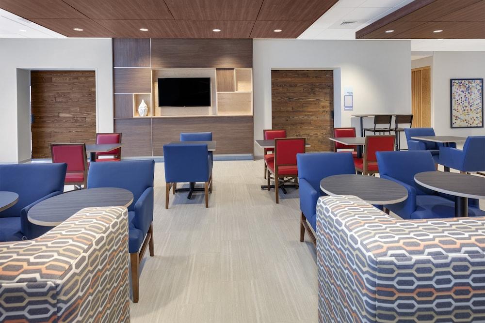 هوليداي إن إكسبرس آند سويتس هودسون آي-94ر باي ايتش جي المنطقة الخارجية