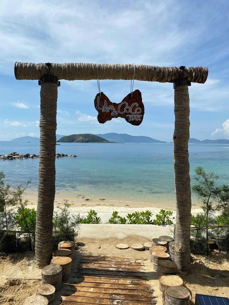 Cozy Front Beach House wid Private Beach Beach