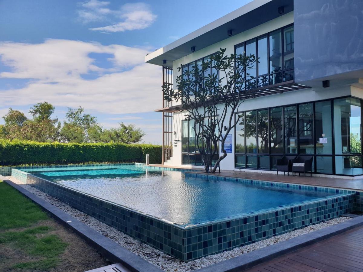 كوندو أباك بانجنا باي بريم ليك فيو أخرى