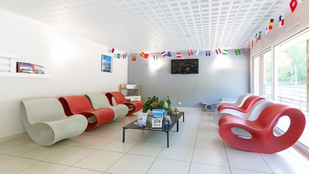 فاكانسيول - ليه شامبر دو لا باي منطقة الاستقبال