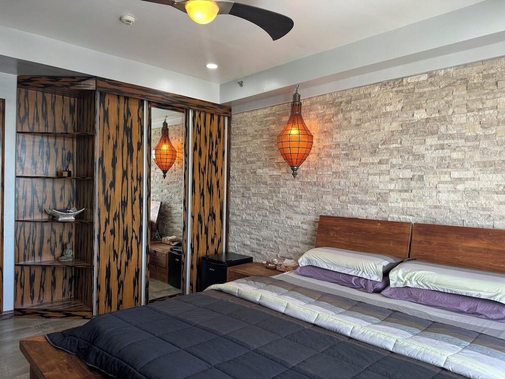 ثري بدروم ويذ بالكوني إن ماكاتي غرفة